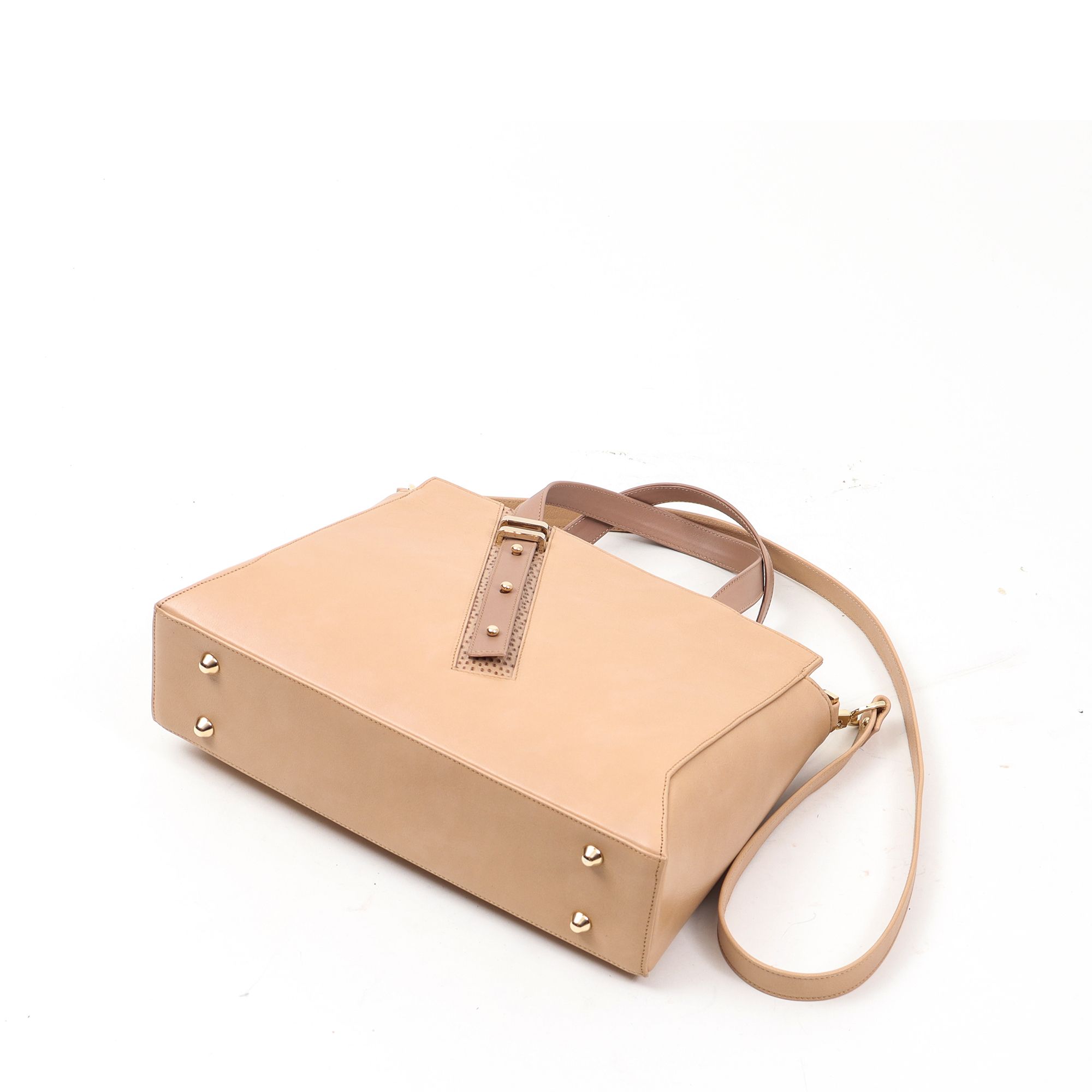 2037 - KIS HIROSHI TÁSKA