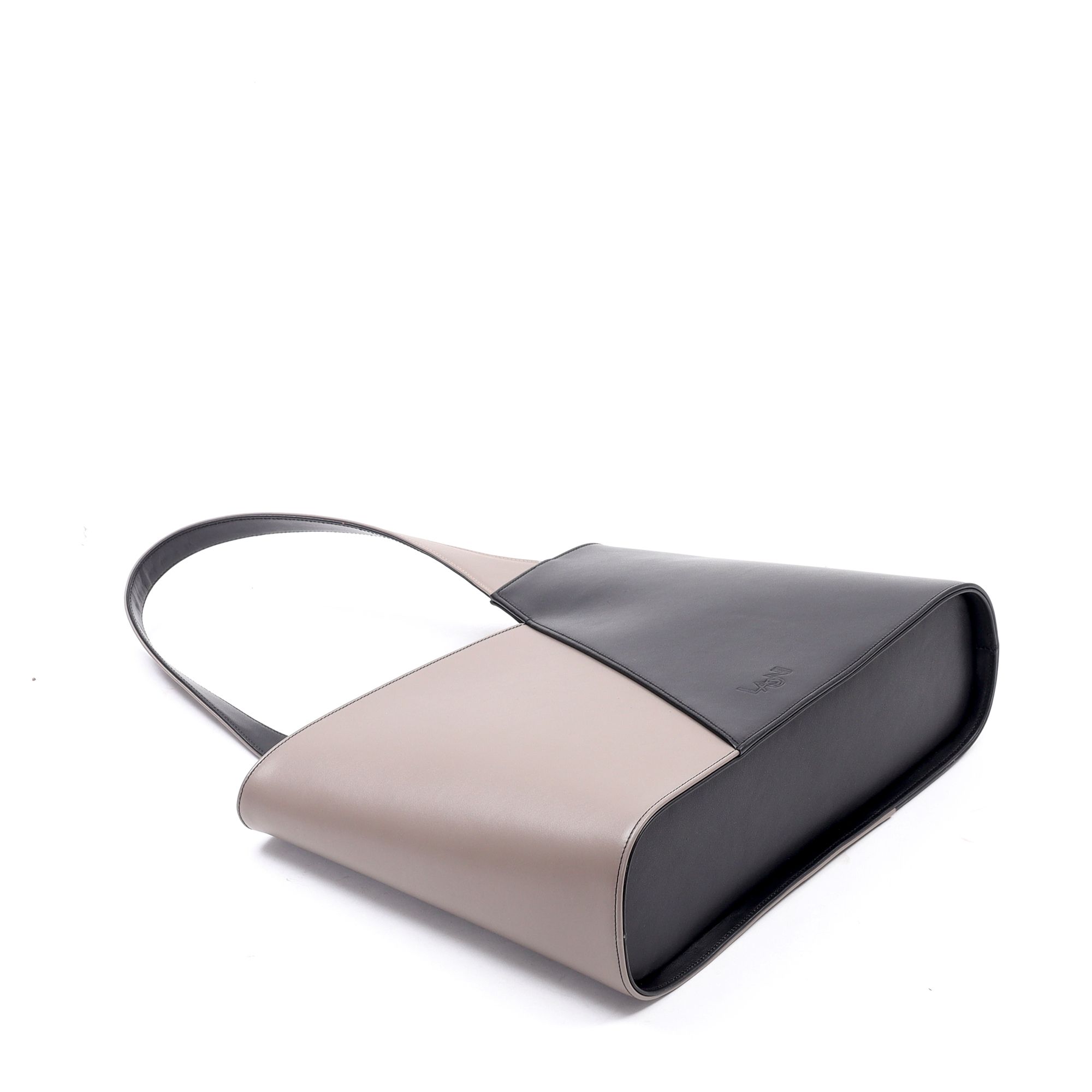 2008 H - NAKAMURA MIDDLE TÁSKA