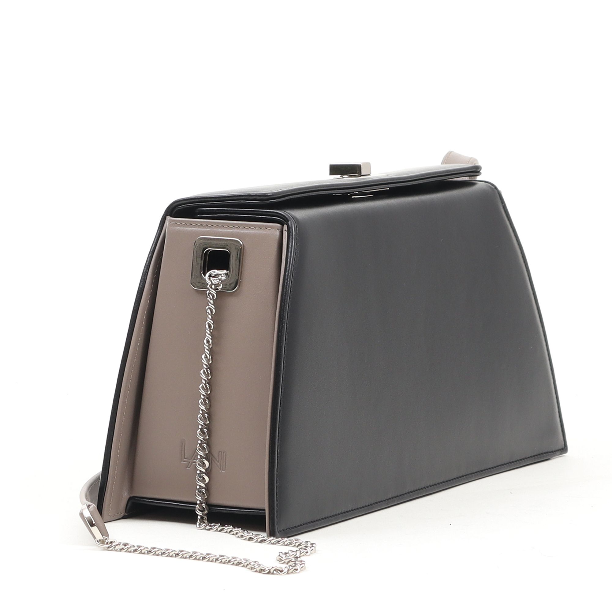 1371 - SALON BAG