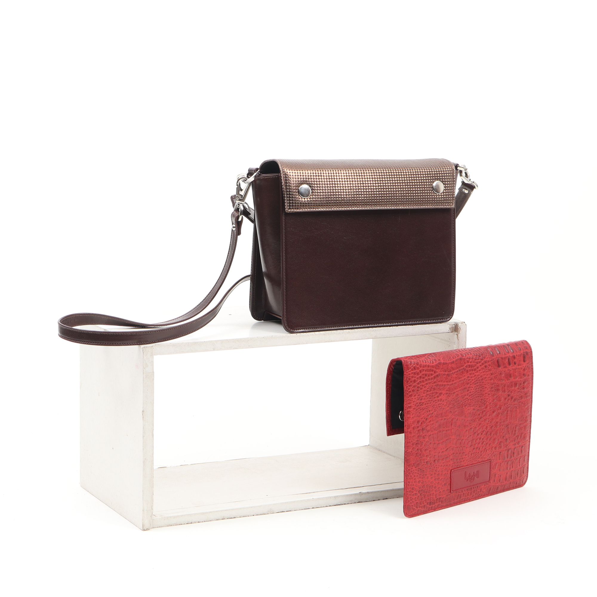 2065 2FVK - BAG WITH  DOUBLE COVERS AND HANDLE