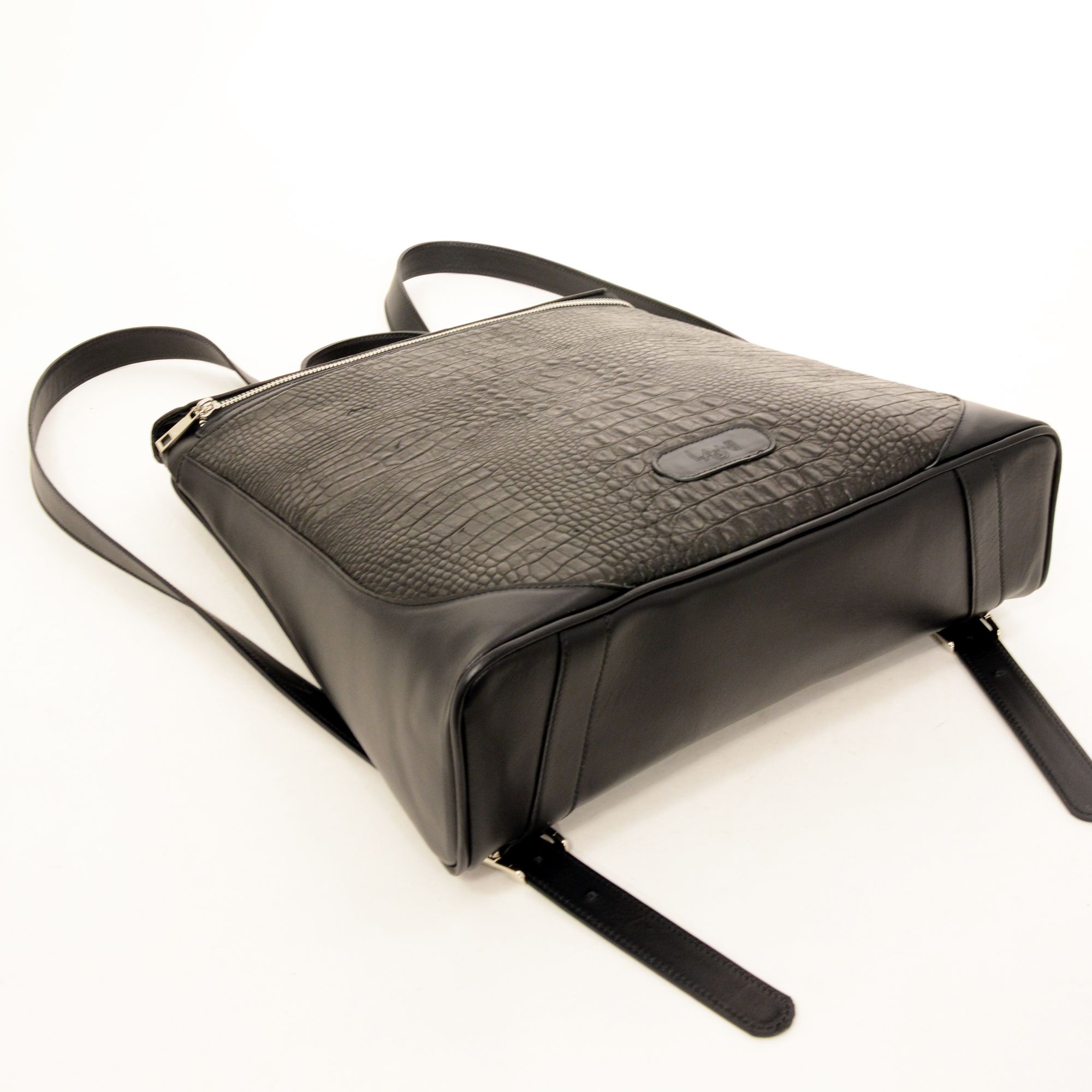 2024 N - FLAT BACKPACK