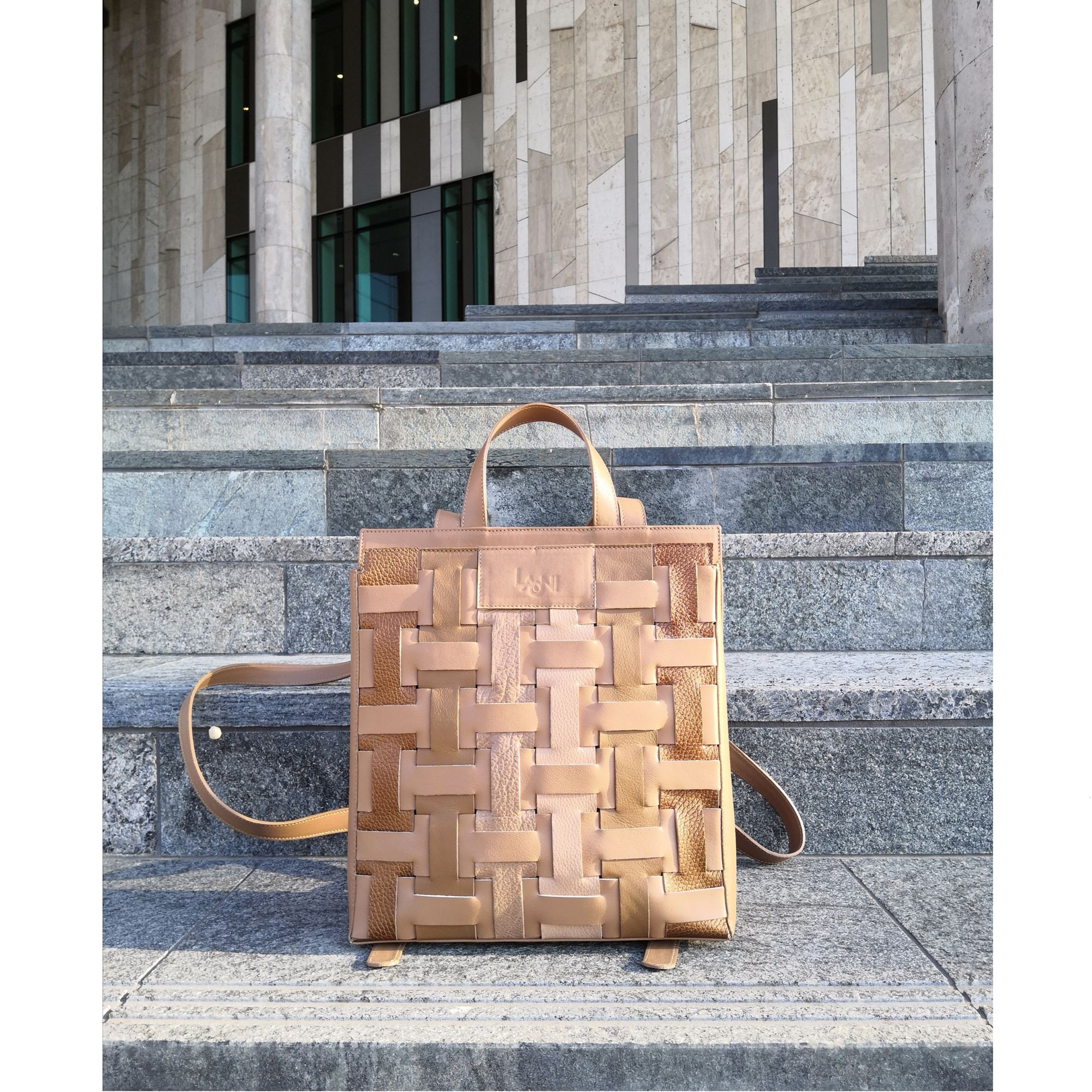 2098 -  REMAKE TETRA BACKPACK