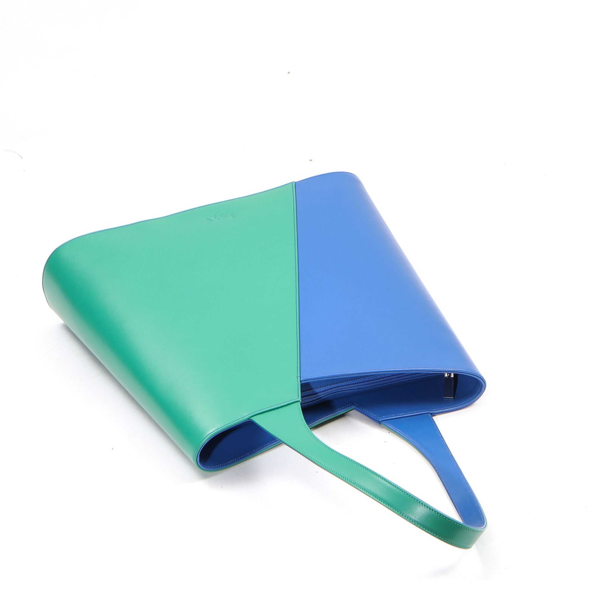 2011 H - NAKAMURA TALL TÁSKA