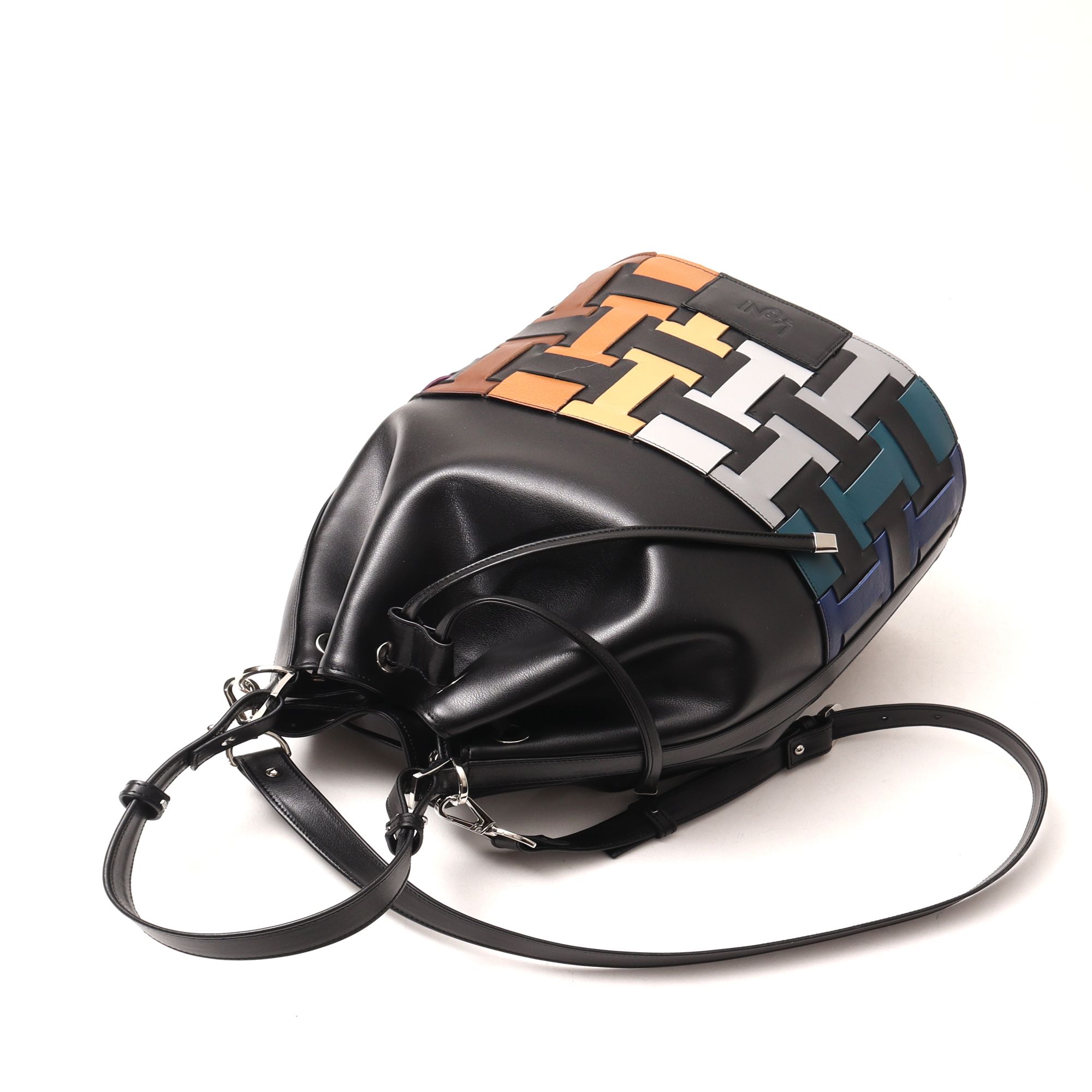 2102 AL -  REMAKE BUCKET BAG