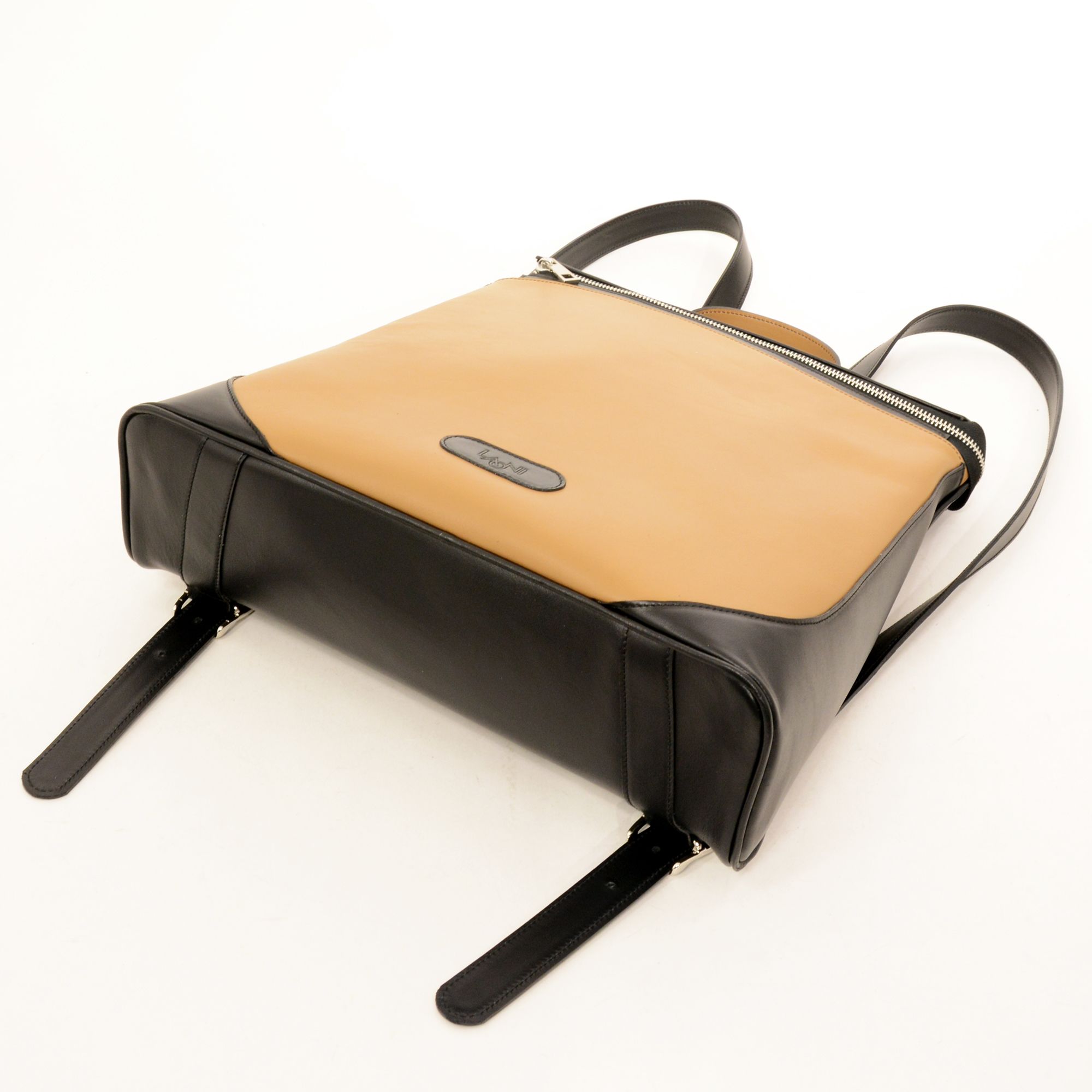 2024 N - FLAT BACKPACK