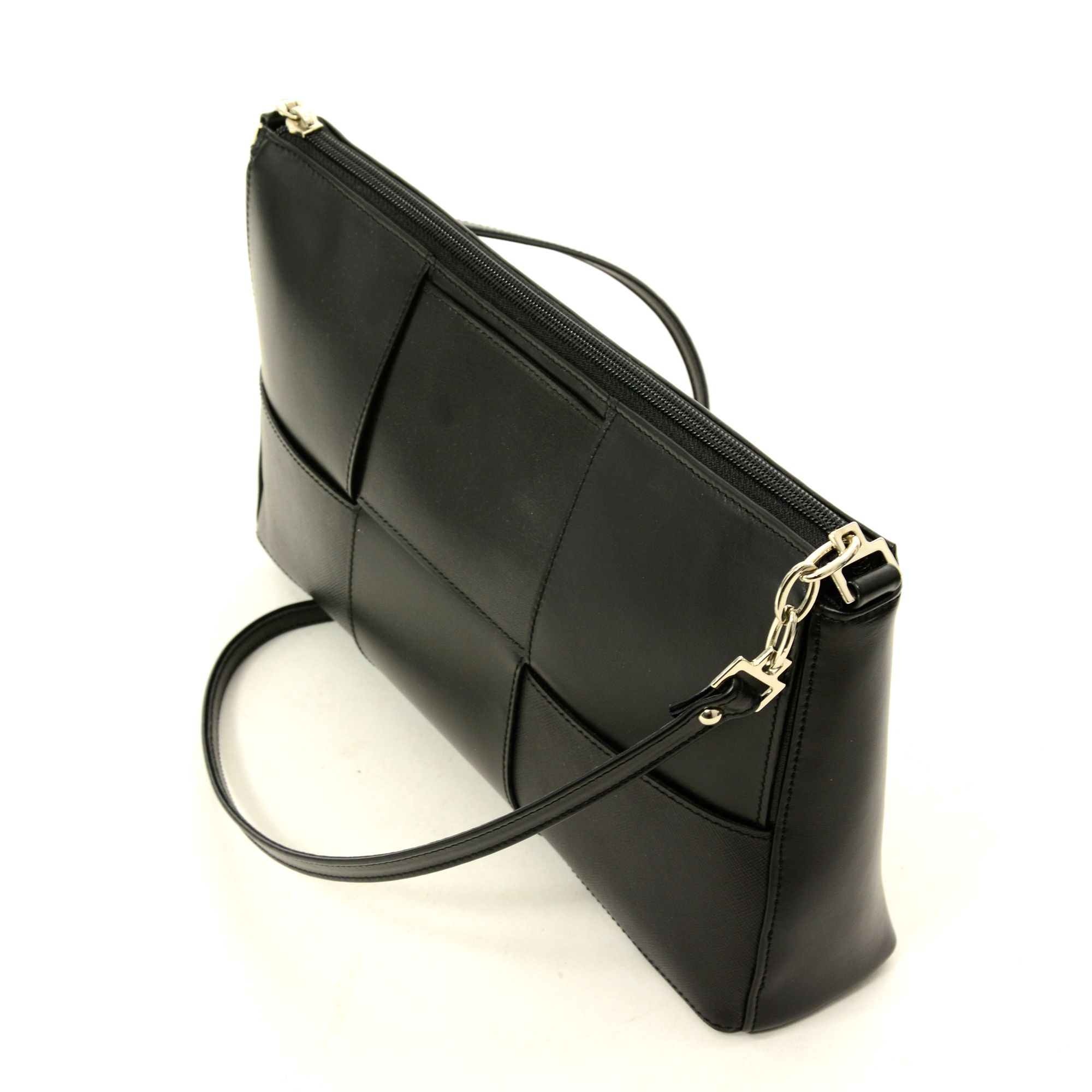 1653 F - FŰZÖTT TÁSKA