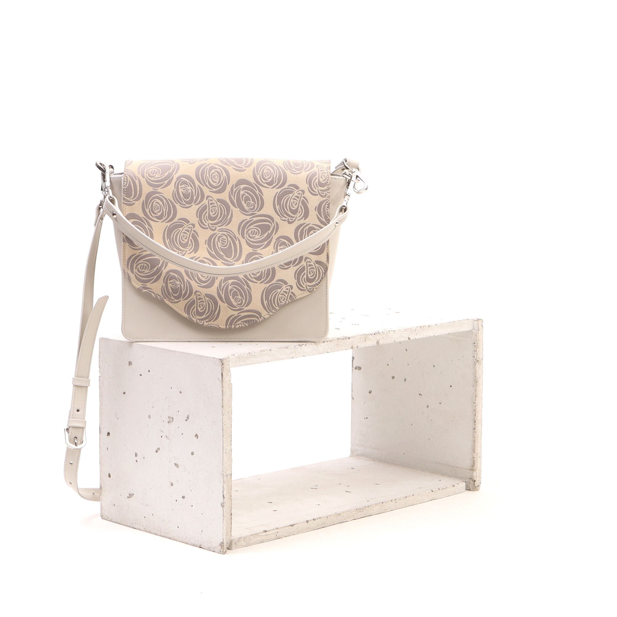 2065 2FVK - BAG WITH  DOUBLE COVERS AND HANDLE