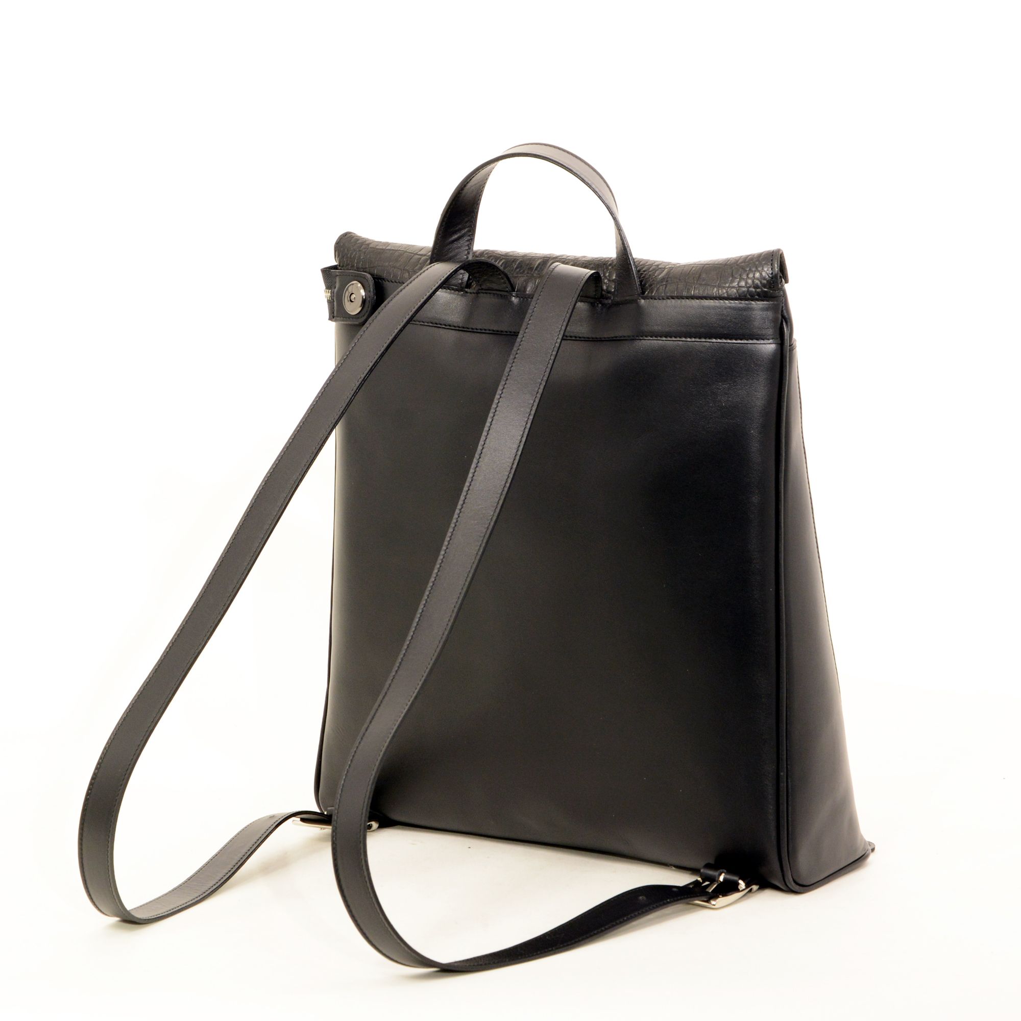 2024 N - FLAT BACKPACK