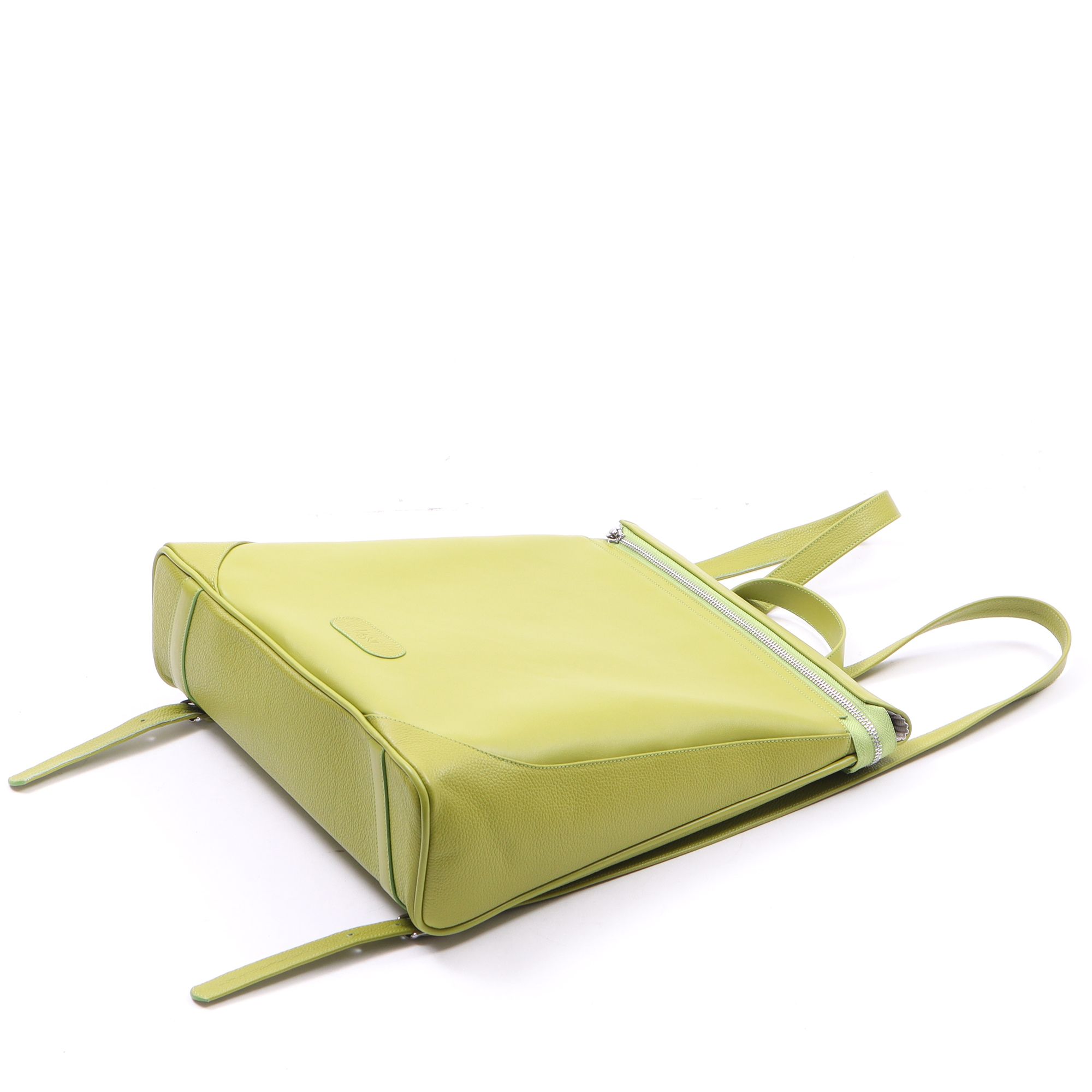 2024 N - FLAT BACKPACK