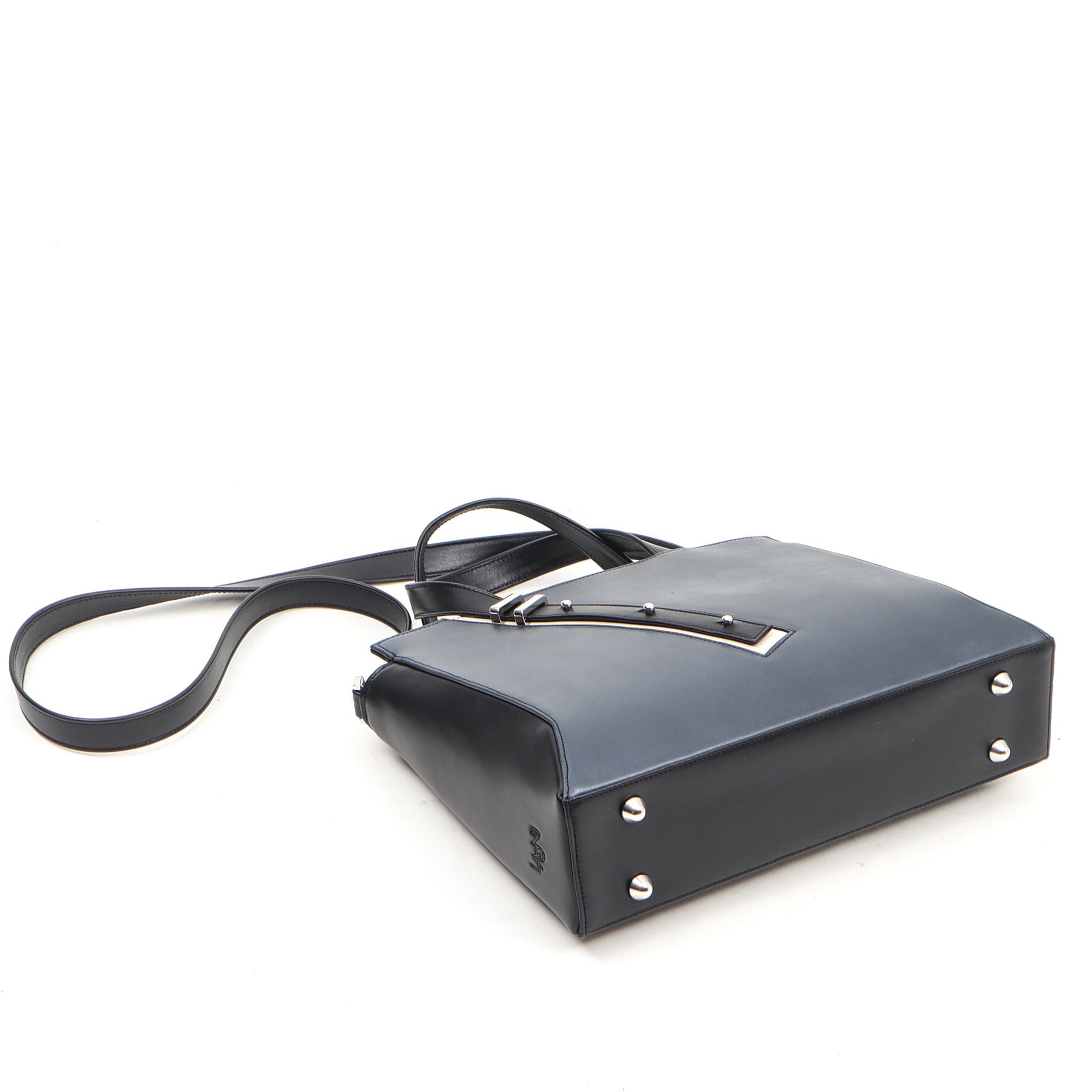 2037 - KIS HIROSHI TÁSKA