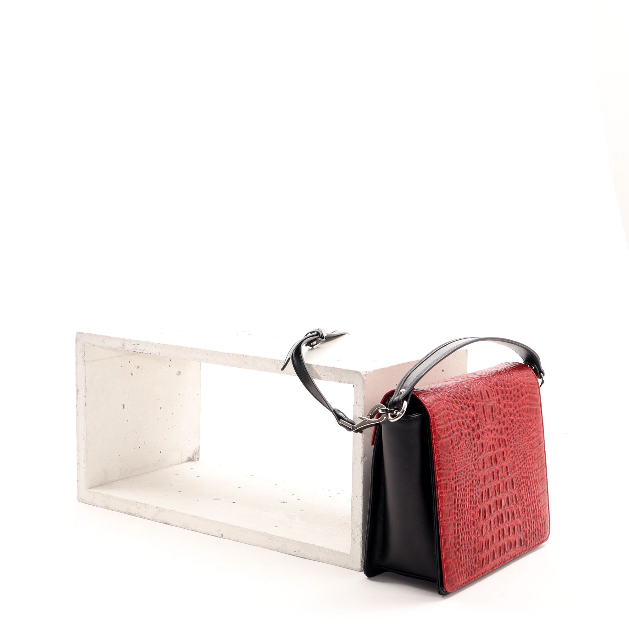 2065 2FVK - BAG WITH  DOUBLE COVERS AND HANDLE