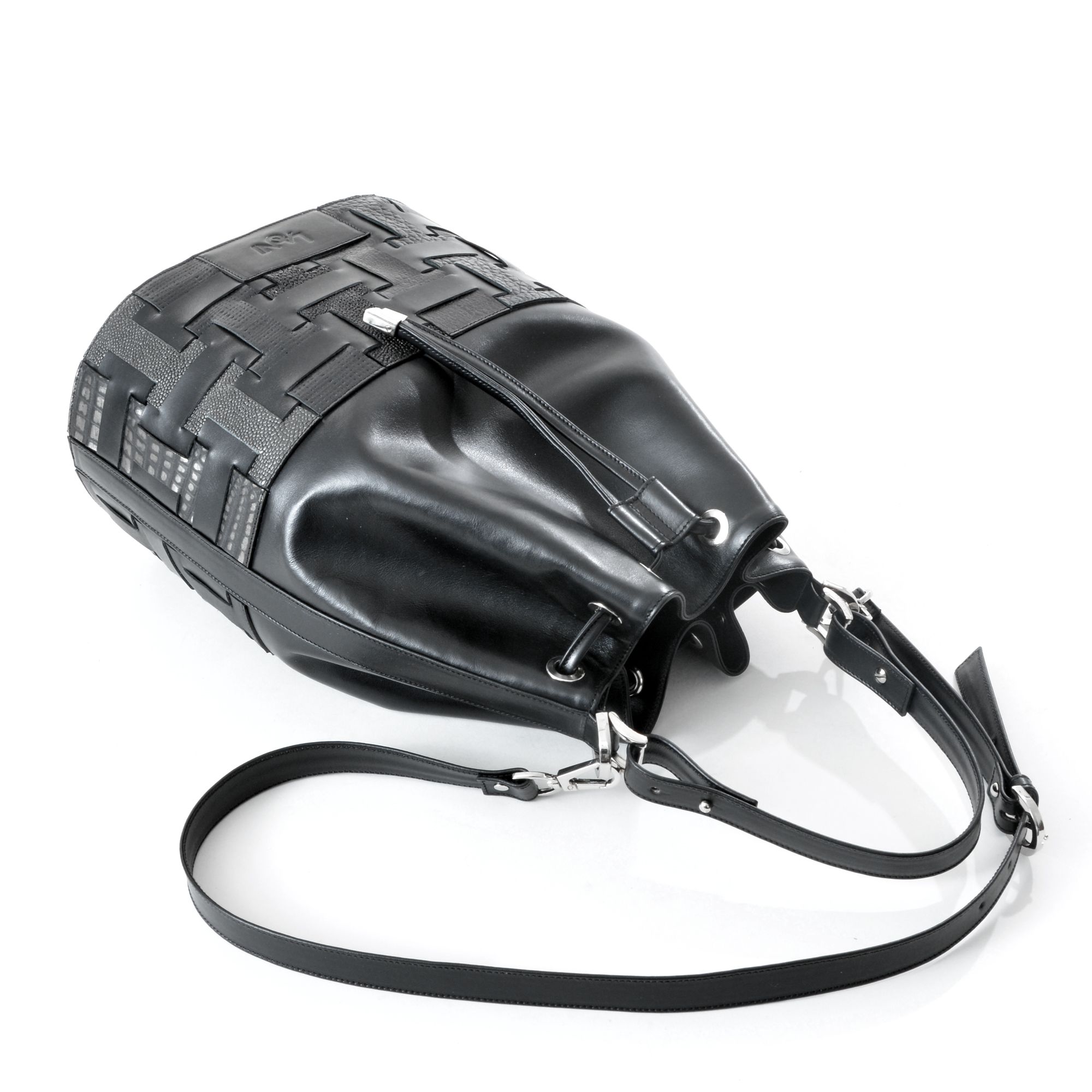 2102 AL -  REMAKE  BUCKET BAG